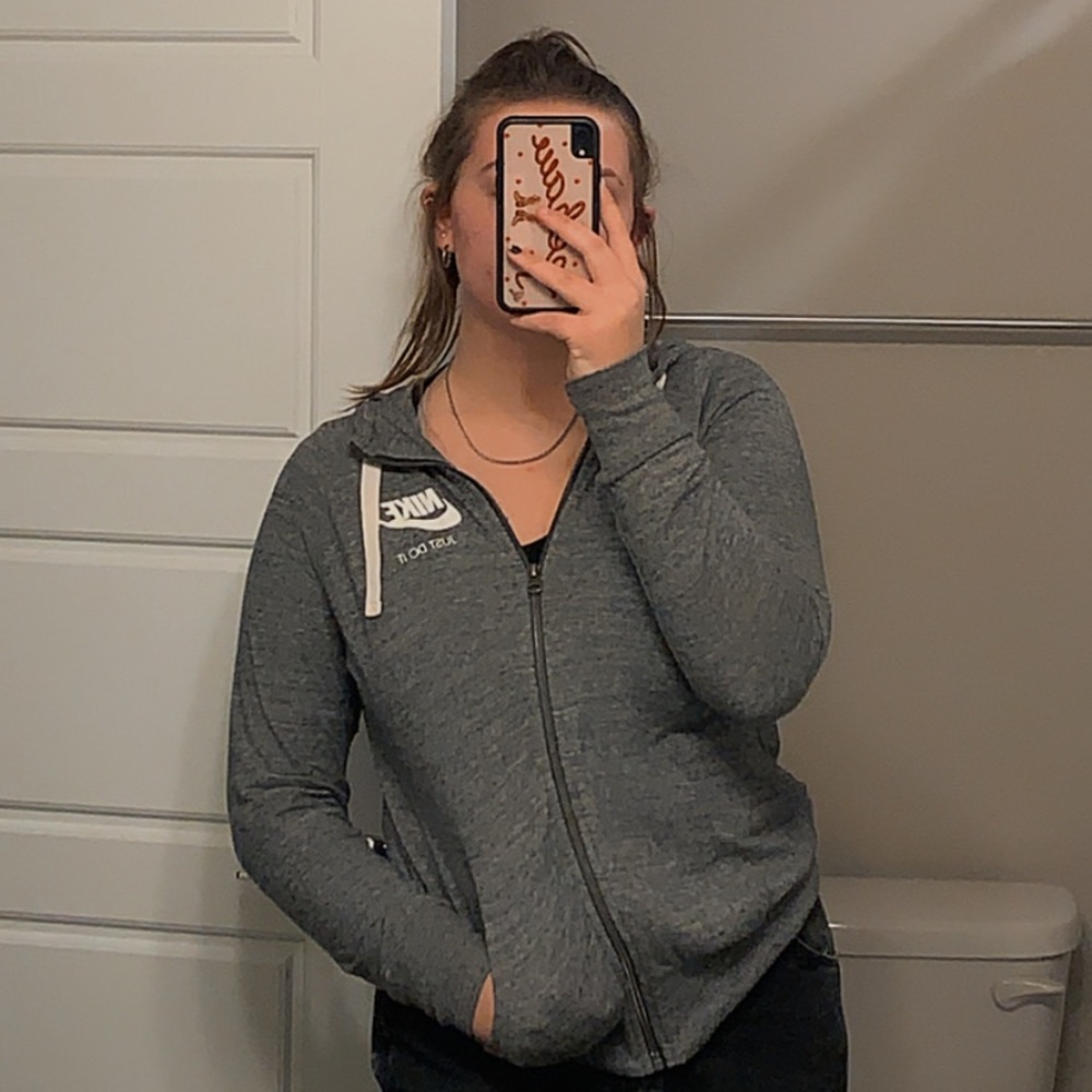 nike full zip hoodie<3